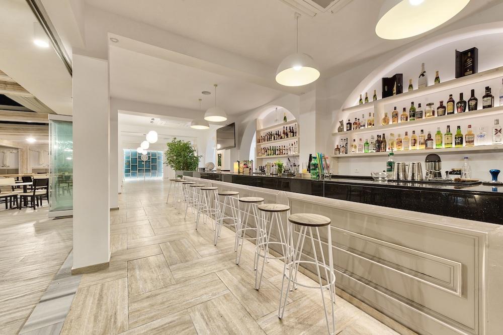 Mandala Seafront Hotel Laganas